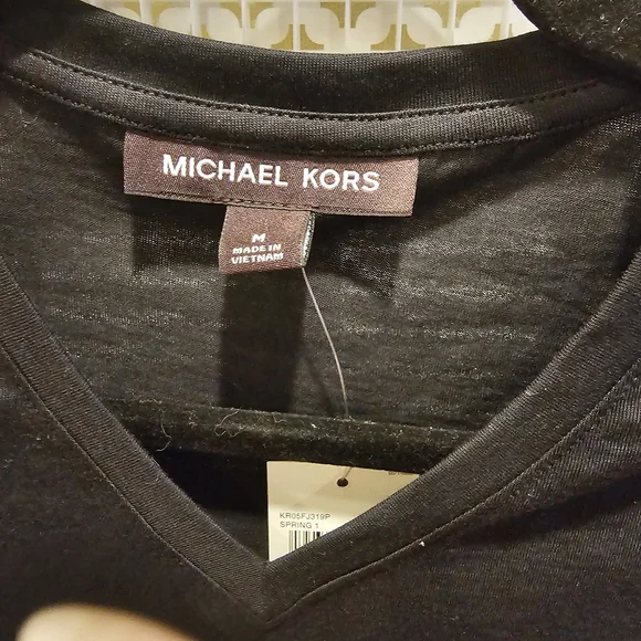 Michael Kors Black V-Neck Short Sleeve Tee - Picture 5 of 5